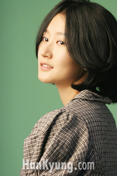  p>林贞恩,1982年3月31日出生于韩国釜山广域市机张郡,韩国女演员.