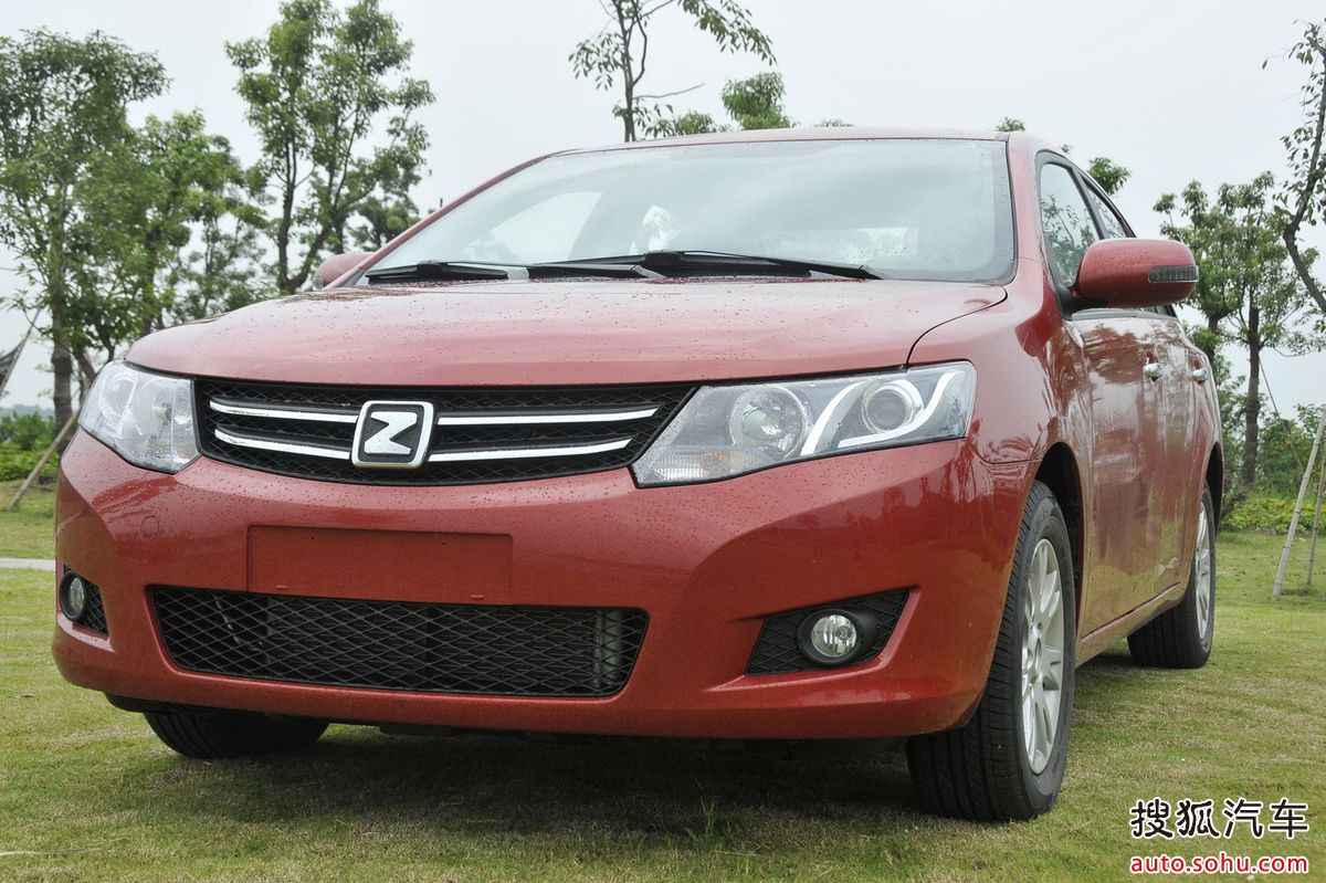  p>众泰z300是众泰汽车旗下的紧凑型车. /p>