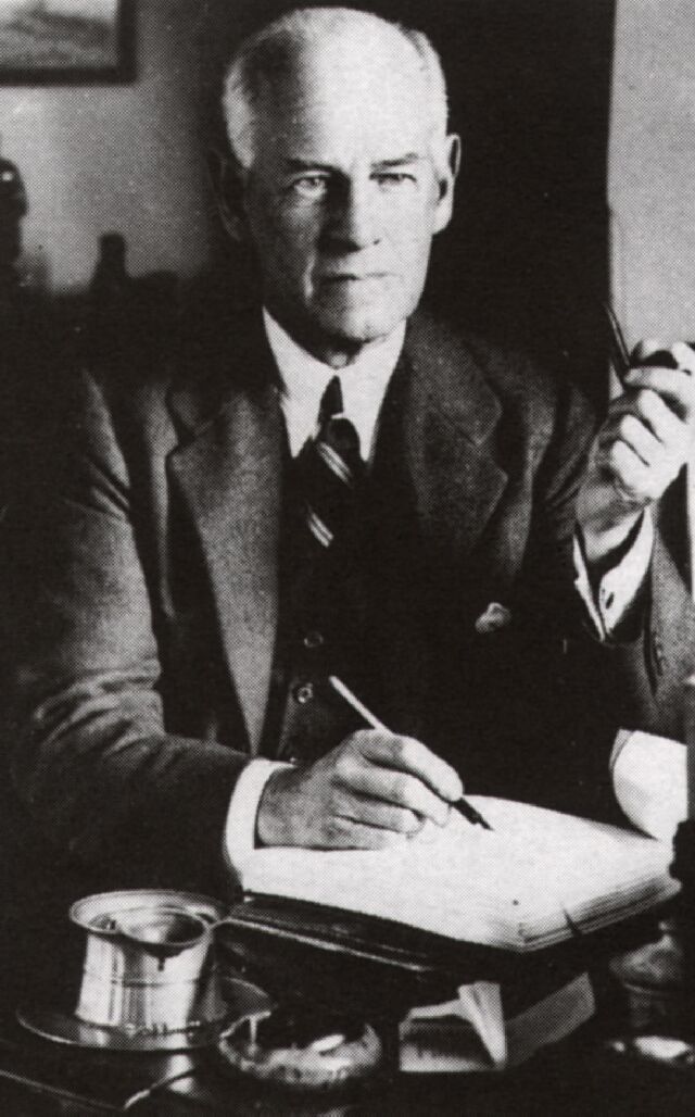  p>约翰·高尔斯华绥(john galsworthy 1867-1933),英国小说家,剧作家