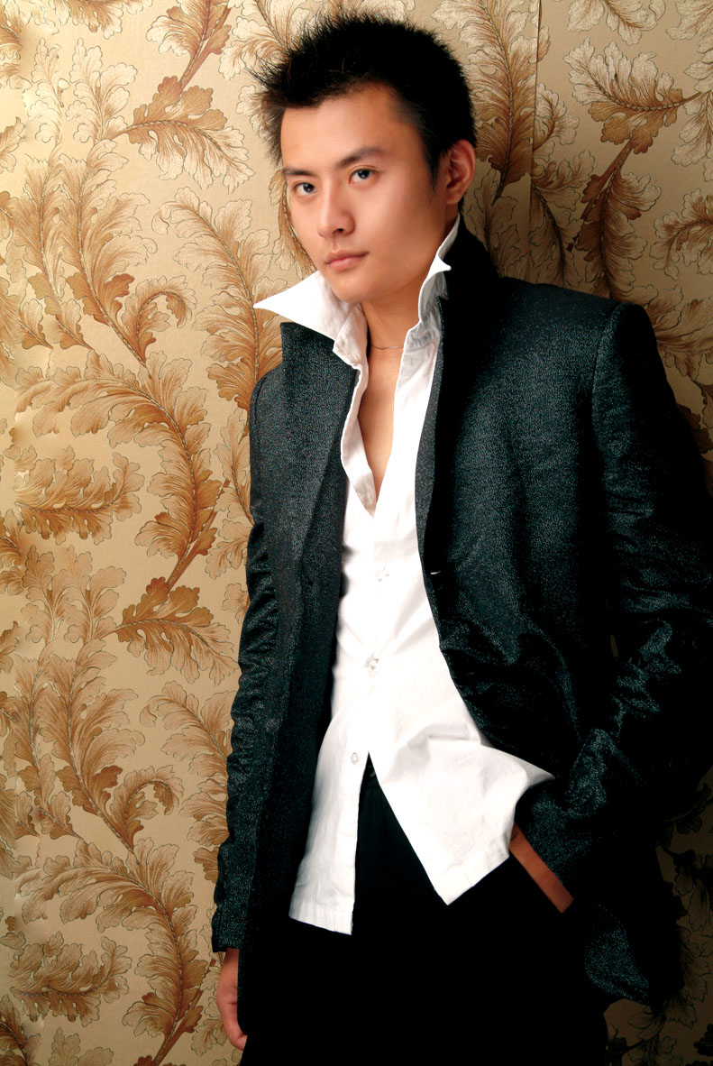  p>顾晓宇,男,江苏南京人,80后新人,帅气与实力并存, a target="