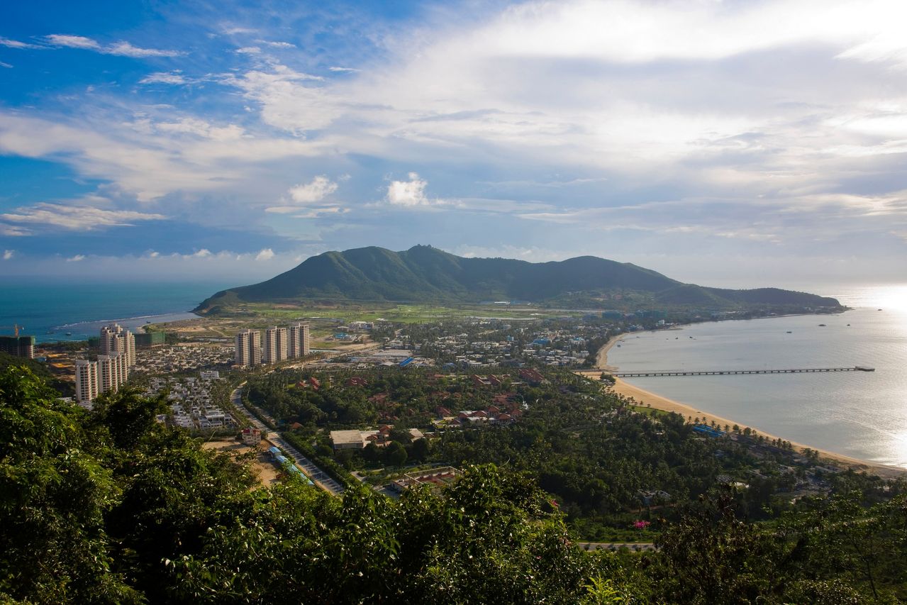 ">三亚市 /a>的 a target="_blank" href="/item/榆林港/9141808"