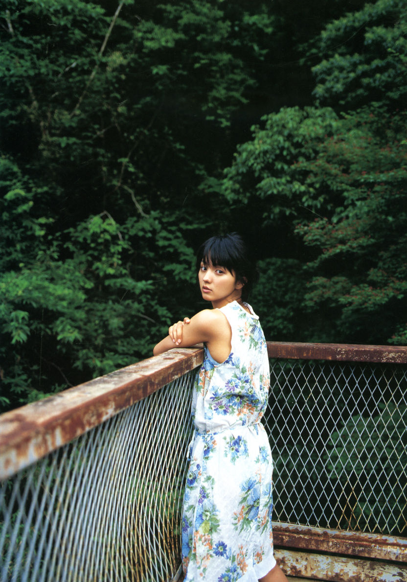  p>满岛光( i>mitsushima hikari /i>),1985年11月30日出生于日本冲绳