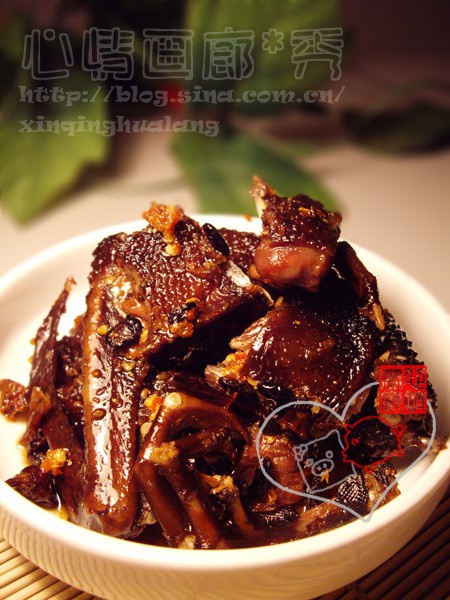  p>湘味腊鸭子,以腊鸭为主料的菜品 /p>