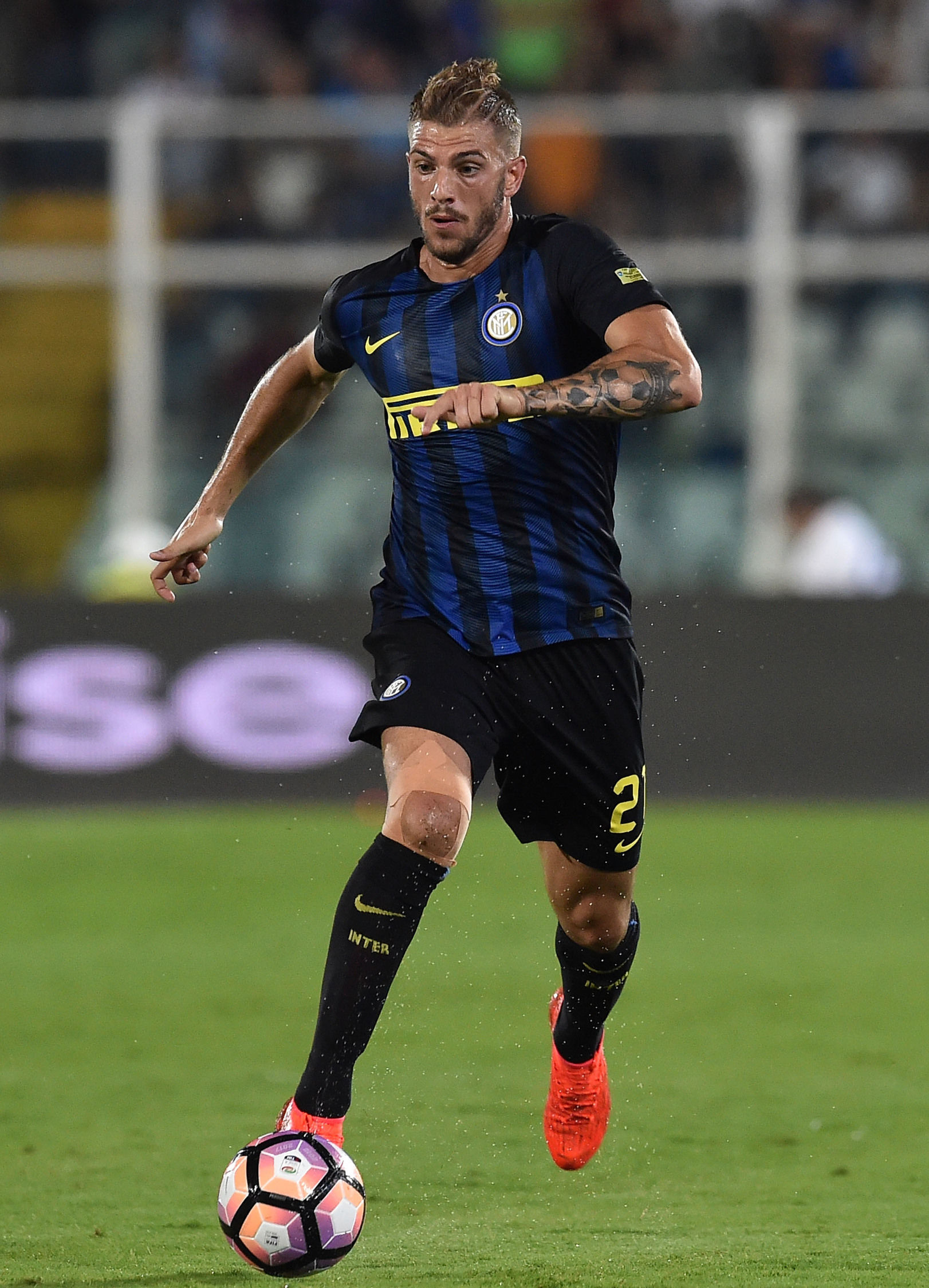  p>达维德·桑顿(davide santon),1991年1月2日出生于意大利波尔托马