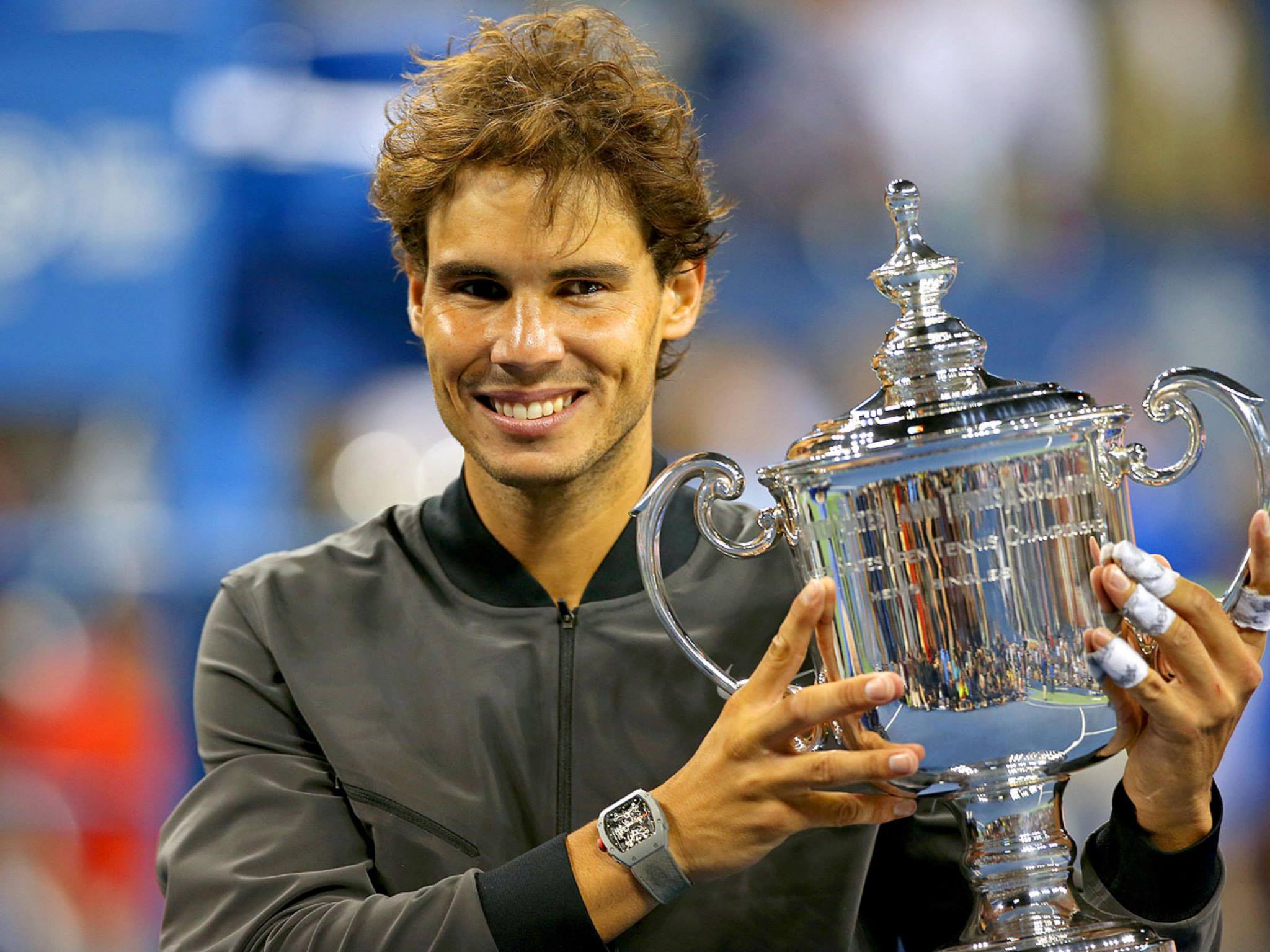  p>拉菲尔·纳达尔(rafael nadal),1986年6月3日出生于西班牙马略卡