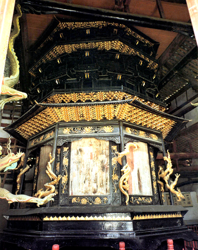 data-id="gnwq5v0dcy">飞天藏,位于四川省江油市窦圌山风景区的云岩寺