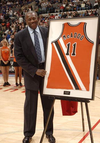  p>鲍勃·麦卡杜(bob mcadoo),1951年9月25日出生于美国 a href="#"