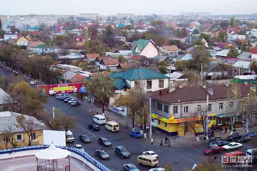  p>比什凯克(基里尔字母:Бишкек,柯尔克孜文阿拉伯字母