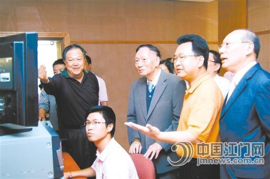  p data-id="gnb6sshmj1">李伯荣(1933年—2016年3月26日),祖籍台山市