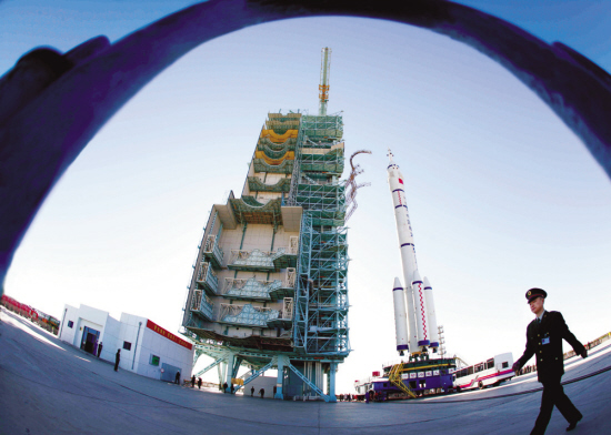 0hultl">神舟六号,简称"神六",为中国载人航天工程发射的第六艘飞船