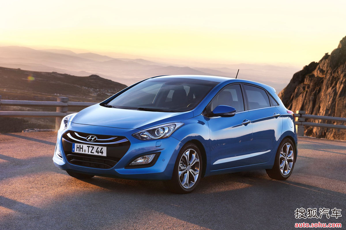  p>现代i30是现代为欧洲消费者特别研发的首款掀背版/wagon车型.