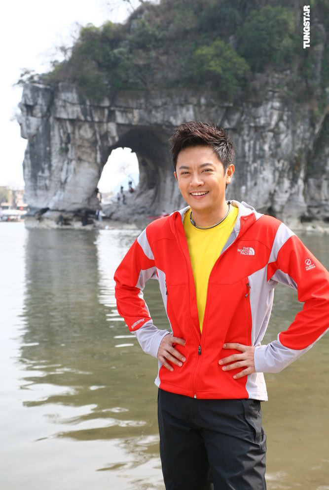  p>印小天,1978年9月23日出生于辽宁省沈阳市,中