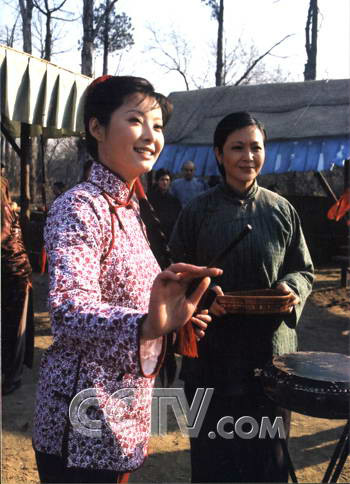  p>《啼笑因缘》是由 a href="#" data-lemmaid="4878375">黄蜀芹 /a>