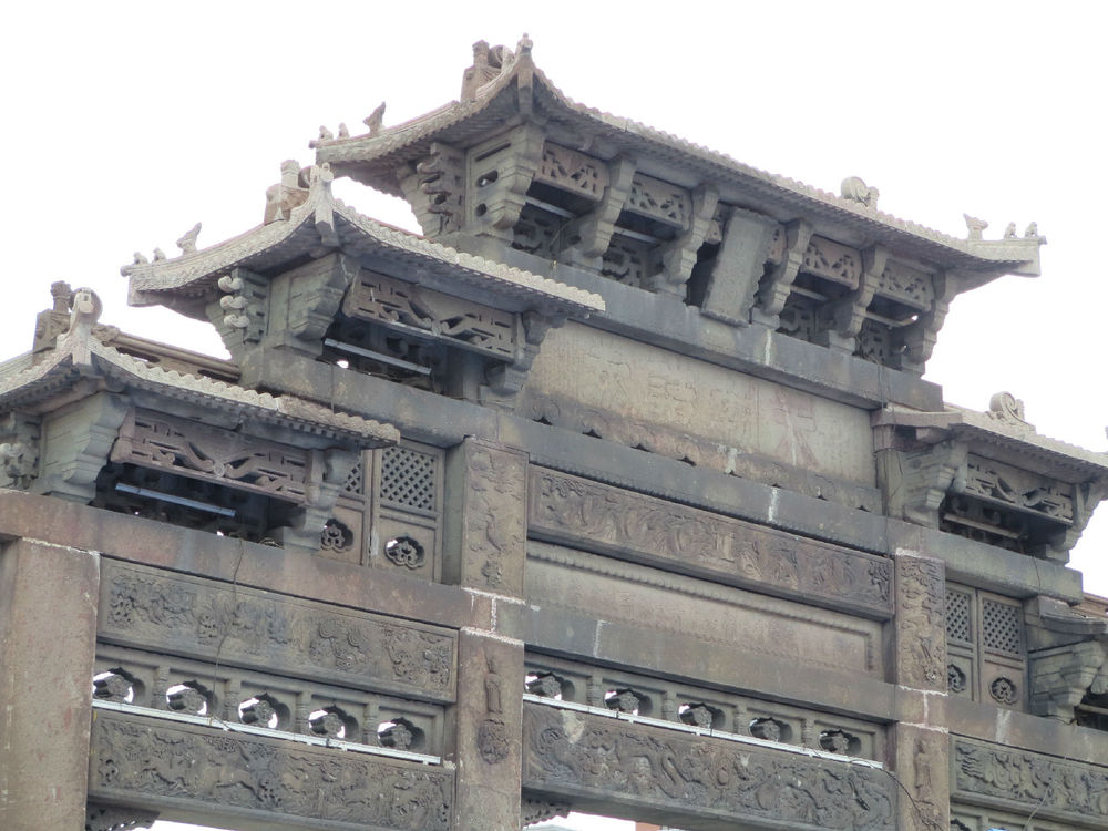  p data-id="gnawoqfk71">李成梁石牌坊位于辽宁省锦州市北镇市北镇城