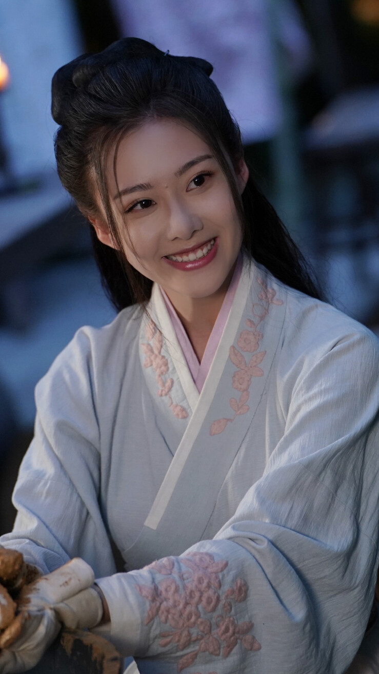  p data-id="2h5shvwe9wr">元锦儿,女,是古装连续电视剧《赘婿》中的