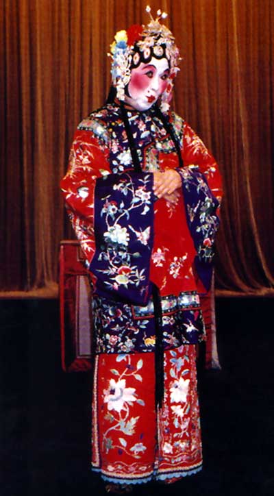  p>戏曲中扮演女性的 a href="#" data-lemmaid="6376198">丑角 /a>