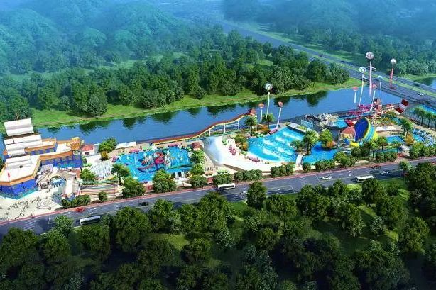  p>西河乐园位于湖北省十堰市房县西河横贯县城南北,未治理前是一条"