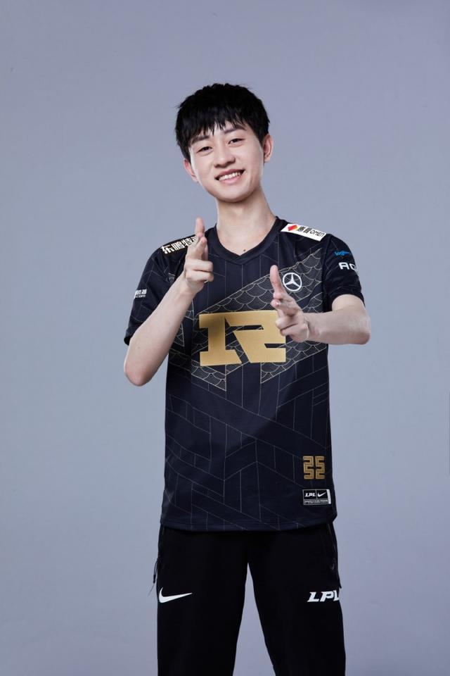  p data-id="go06ryzwg9">史森明(游戏id:ming),1998年12月22日出生于