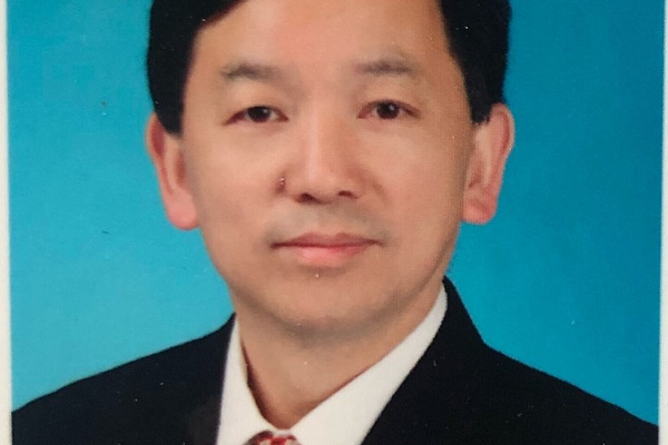  p>吴超,男,1966年1月出生,苗族,湖南花垣人,1988年7月参加工作,中共