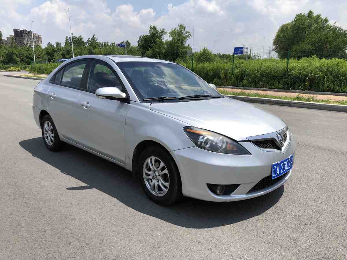 长安悦翔两厢2010款 1.5mt 舒适型