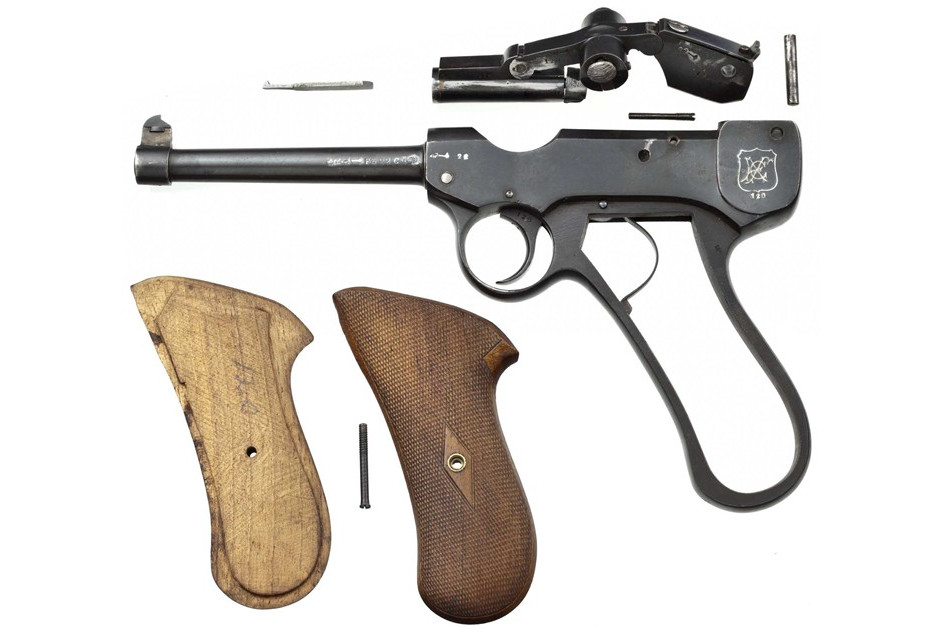  p>鲁格p08,是乔治·鲁格在1900年研制的博尔夏特(hugoborchardt)手枪