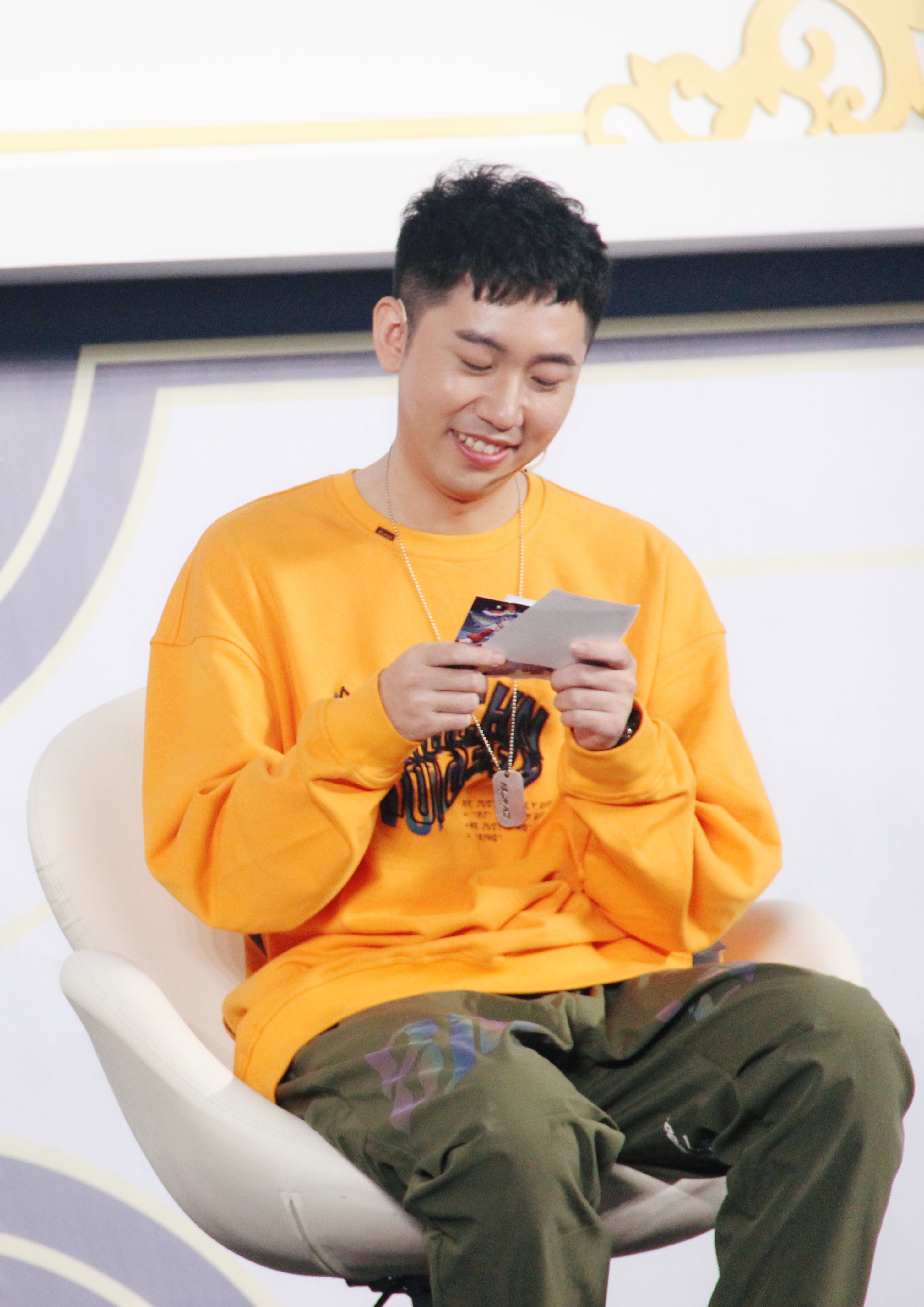  p data-id="2l6t2vruvt1">史泽鲲,中国内地男