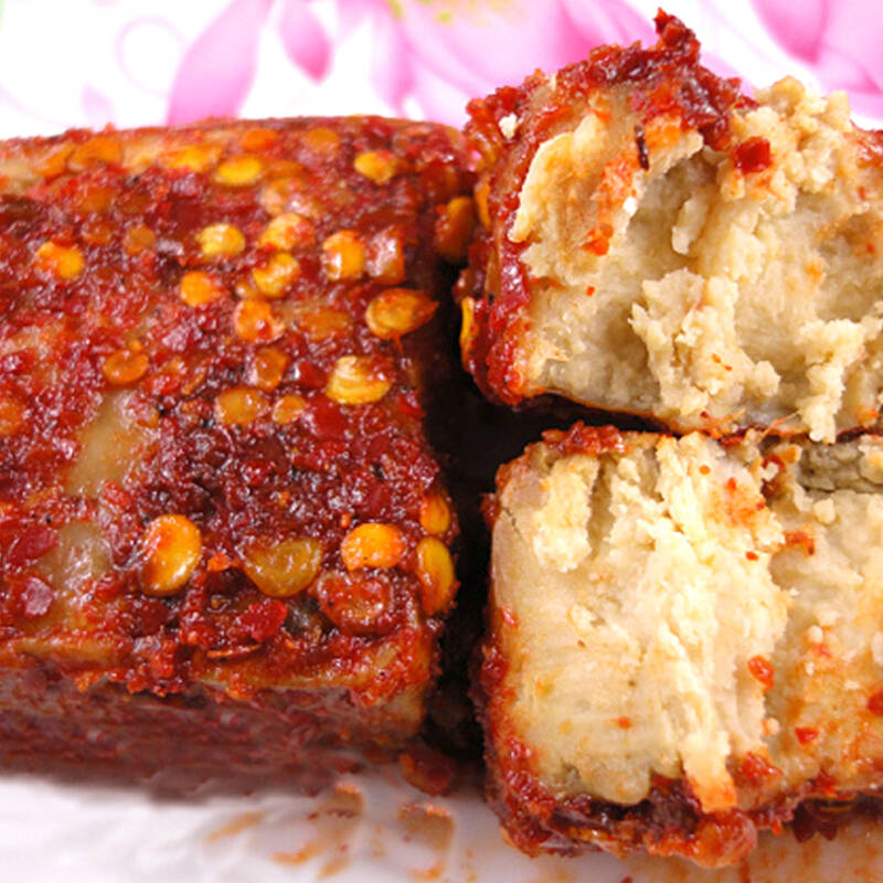  p>红豆腐,川陕等地区著名的传统小吃,当地乡村老百姓几乎家家都会