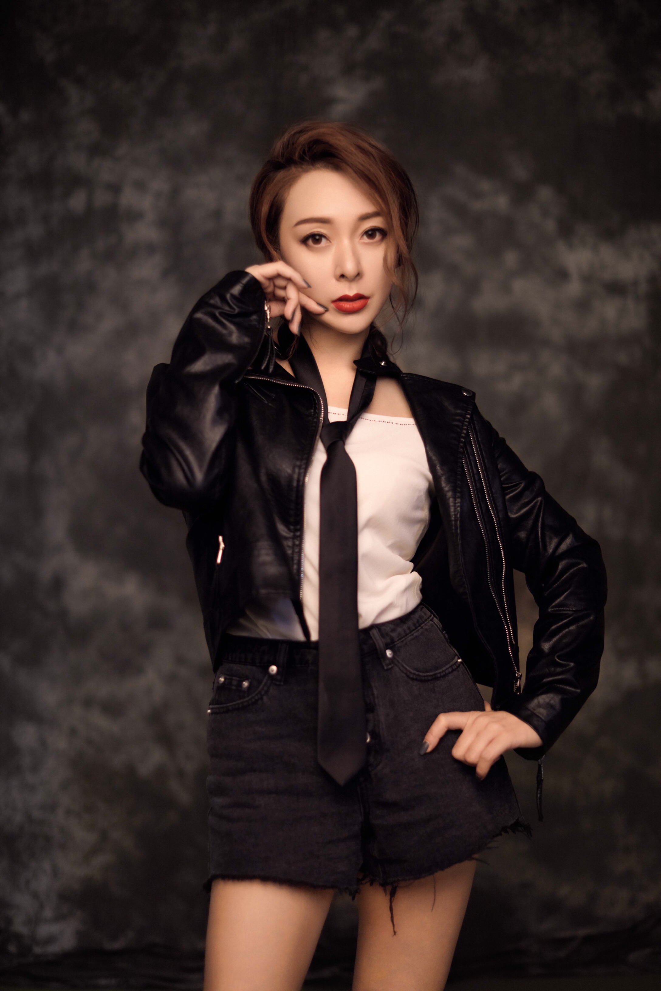  p data-id="gnauz8emek">刘薇,中国内地女演员 sup data-ctrid="2y63