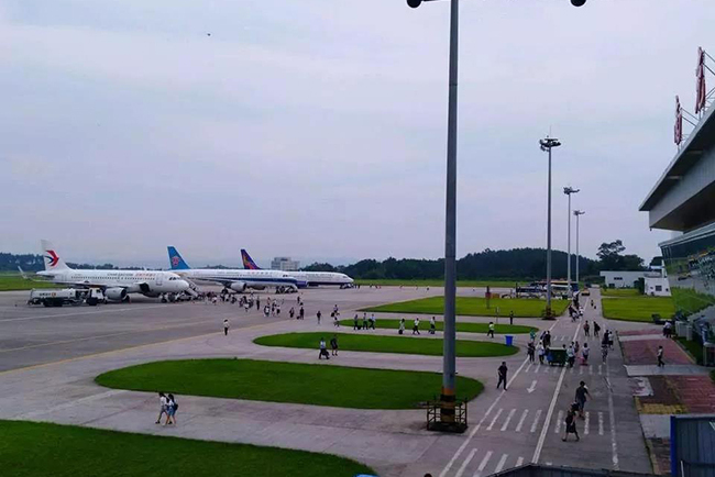  p>南充高坪机场(nanchong gaoping airport , a target="_blank"