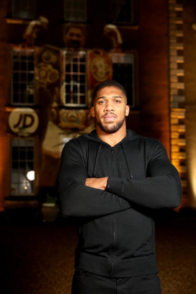 安东尼·约书亚