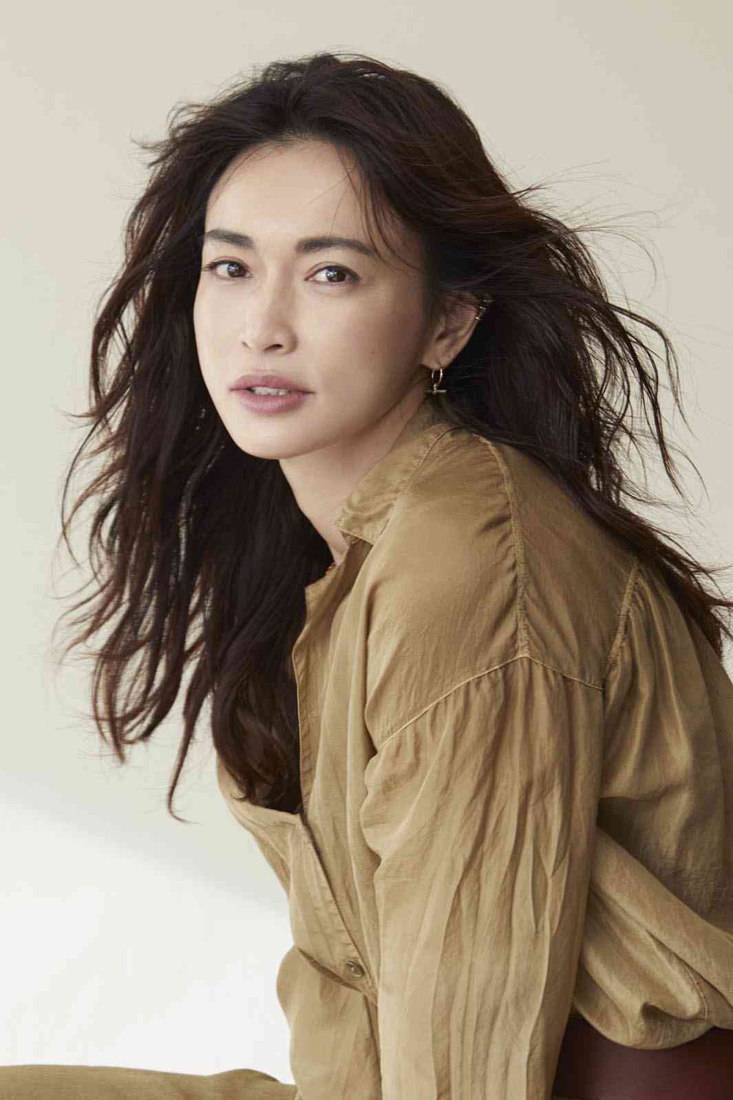  p>长谷川京子,1978年7月22日出生于日本千叶县,模特,演员,毕业于 a