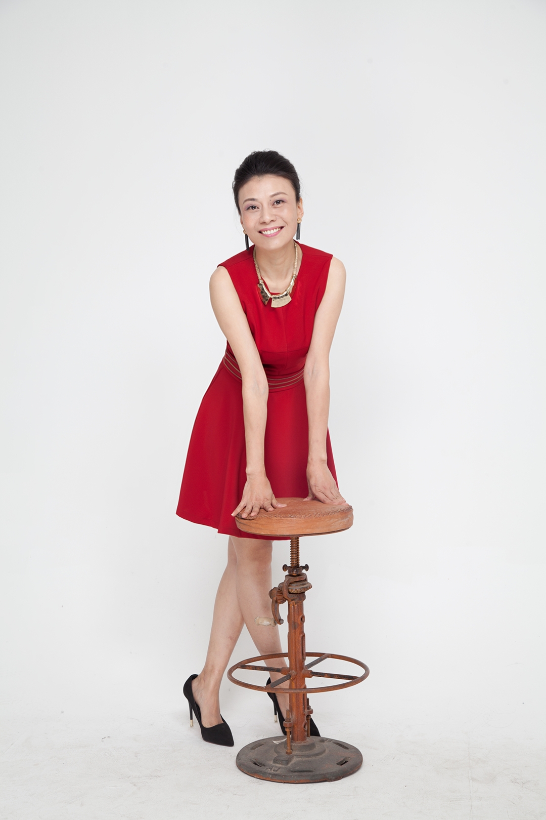  p data-id="gnx2v2opwe">茹天,中国内地影视女演员.