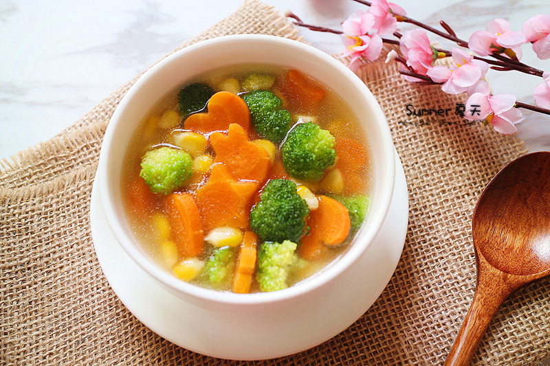 西式田园蔬菜汤