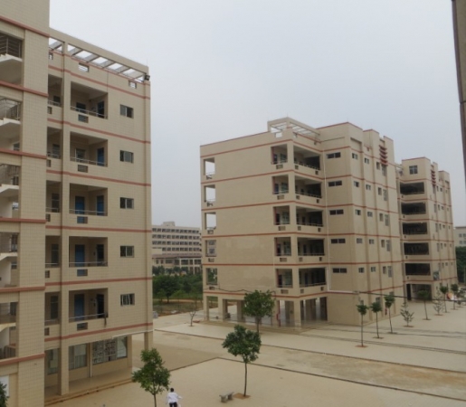 雷州市第八中学