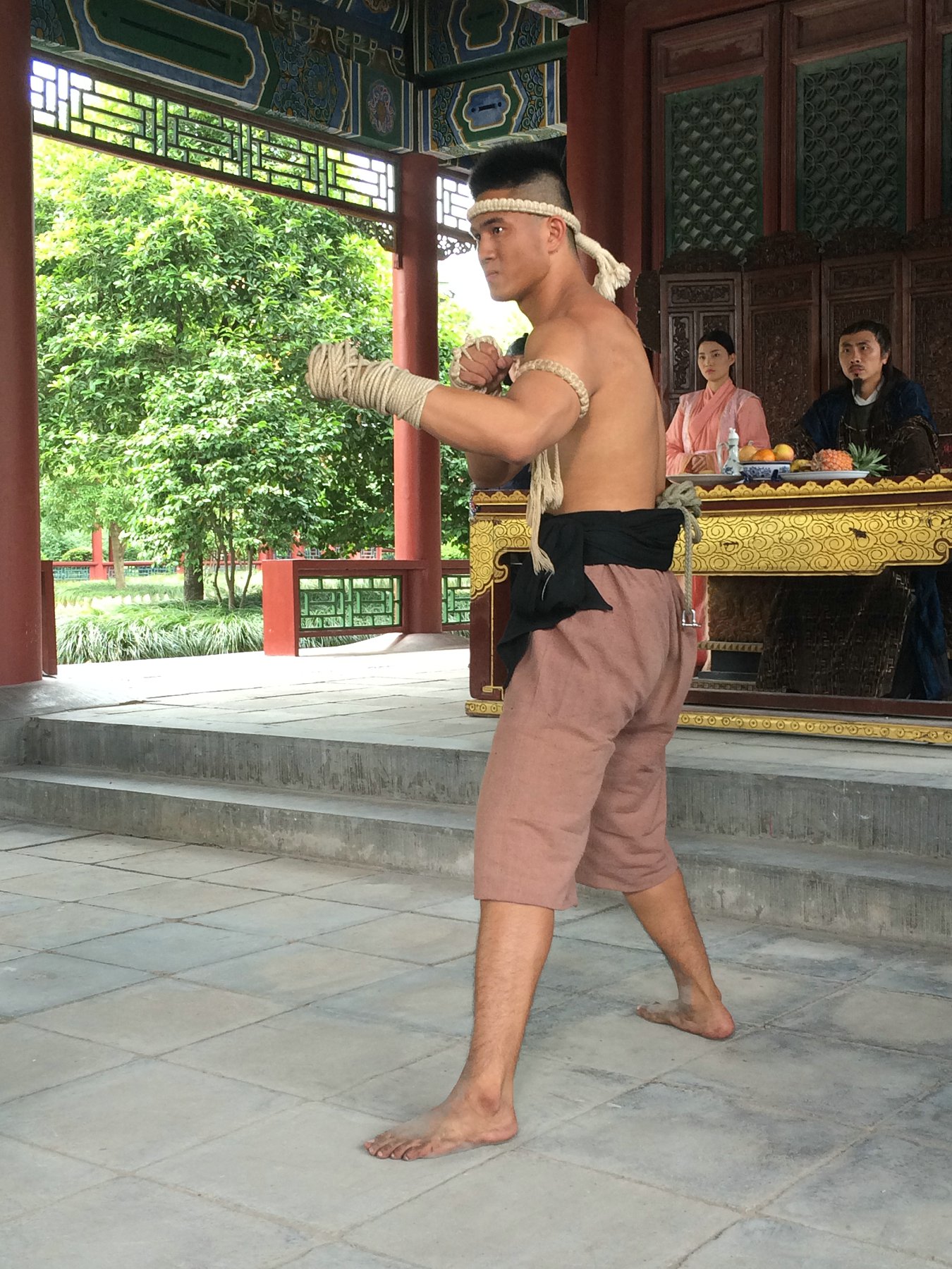  p data-id="gnzjaco0ax">王锦,中国内地男演员,拳手,古泰拳新星.