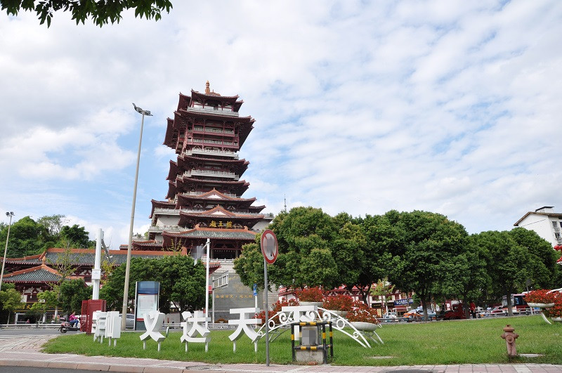  p>游仙区,隶属于四川省绵阳市,游仙区位于四川盆地西北部,东与梓潼县