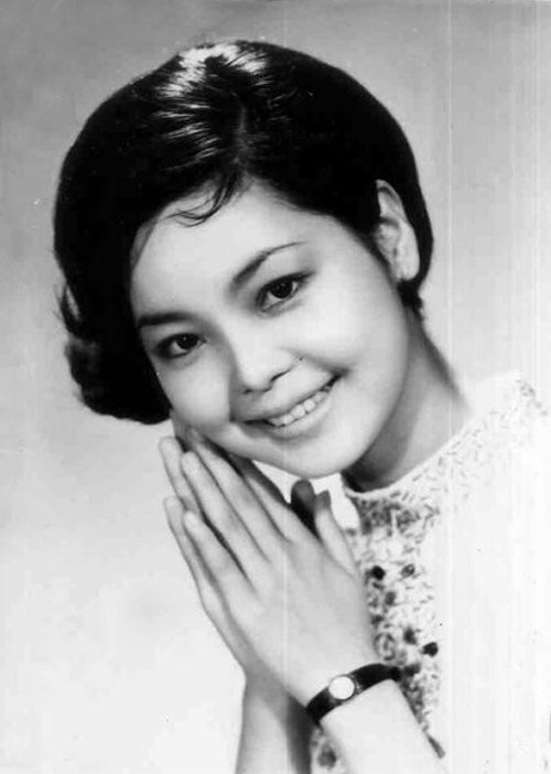  p>邓丽君(1953年1月29日-1995年5月8日),出生于中国台湾省云林县褒忠