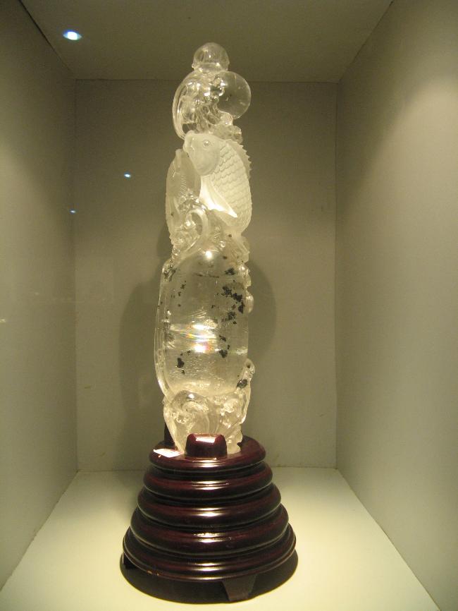 海南岛天然水晶