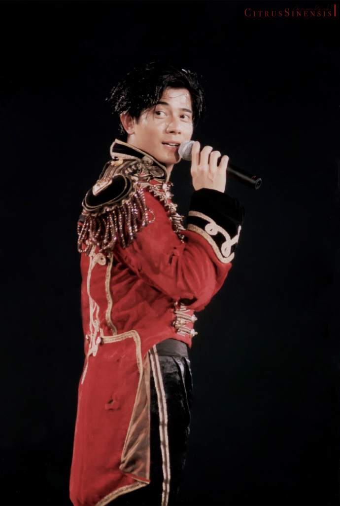  p>郭富城(aaron kwok),1965年10月26日出生于中国香港,祖籍广东东莞