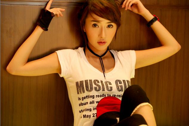  p>李羲儿,1987年10月22日出生于云南省昆明市,中国内地女演员,毕业于