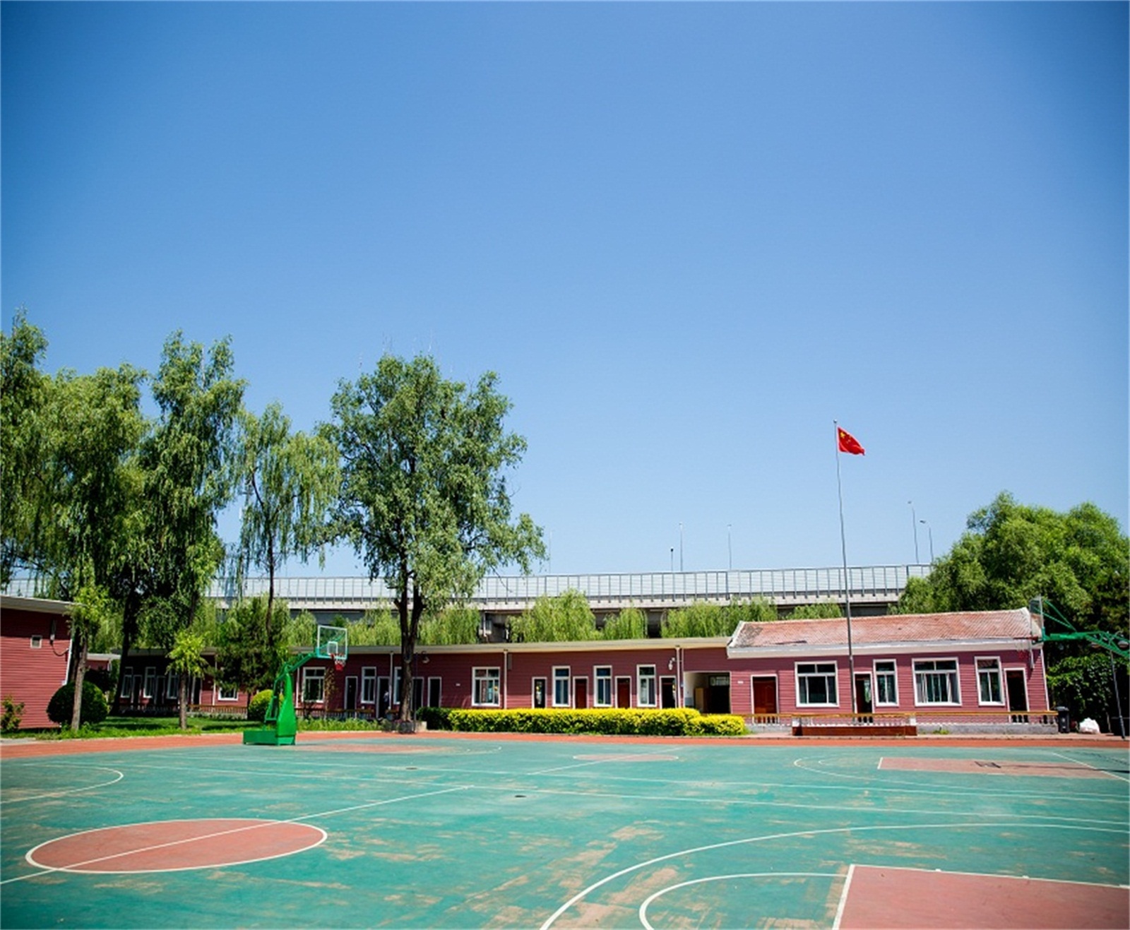 北京清华志清中学