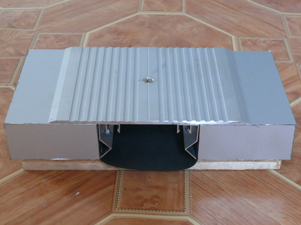 中新北方变形缝