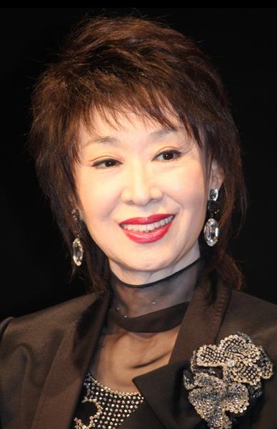 三田佳子