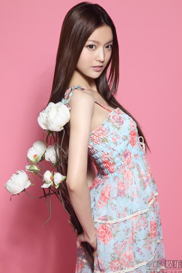  p>叶子淇,原名叶伊拉(曾用名叶熙祺,anna kay),1994年8月5日, sup