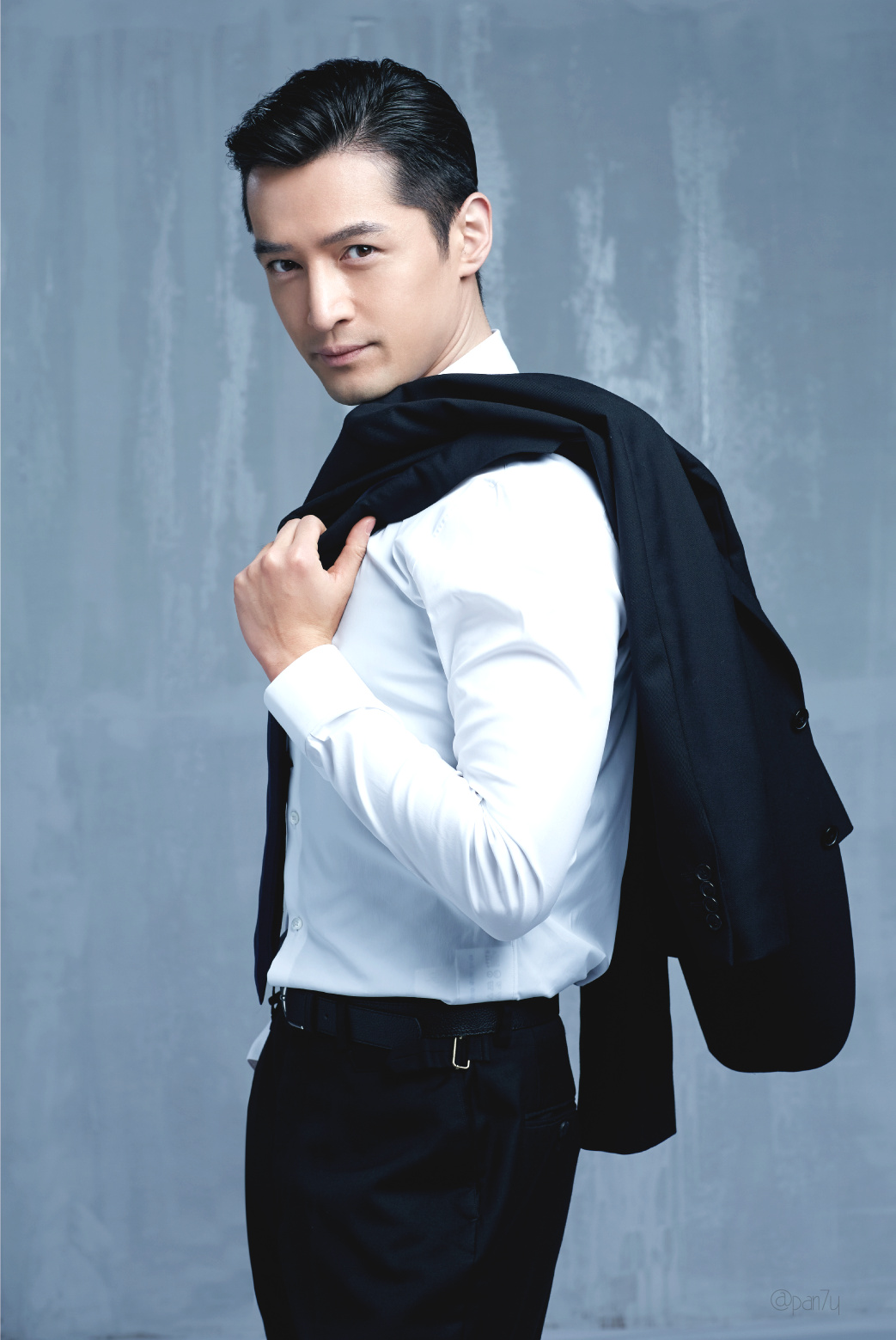  p>胡歌,1982年9月20日出生于上海市徐汇区,中国内地影视男演员,流行