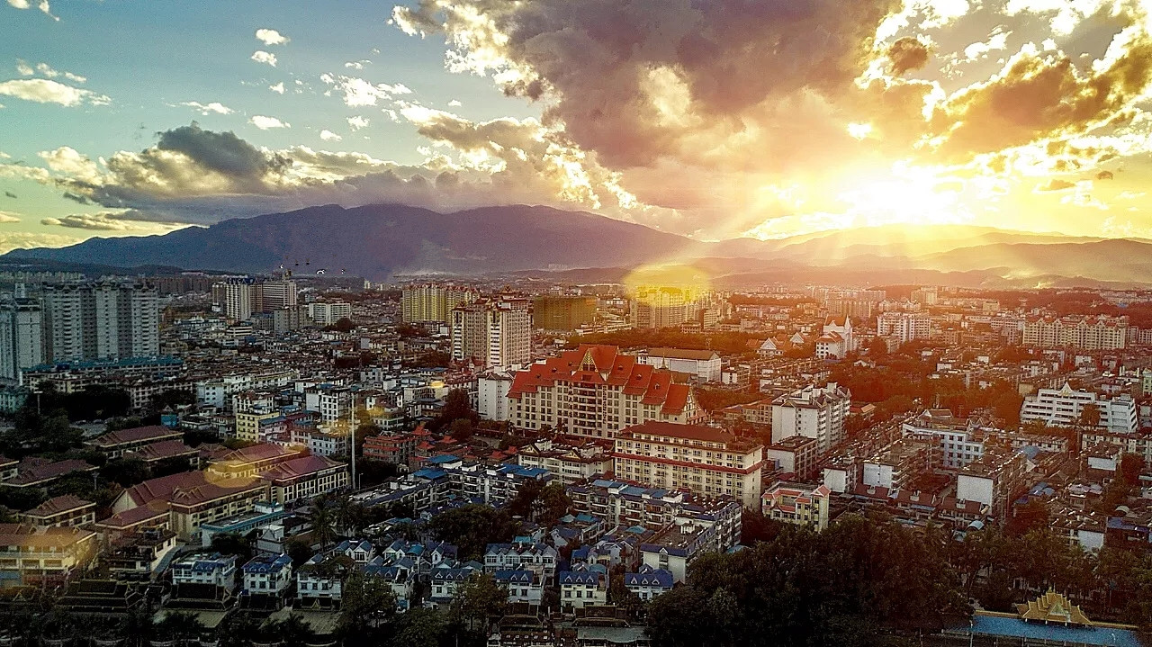 data-lemmaid="18664752">云南省 /a>的8个自治州之一,首府 a target=