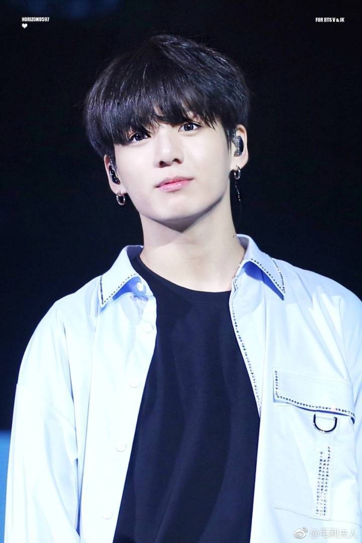  p>田柾国,1997年9月1日出生于韩国釜山广域市万德洞,韩国流行乐男