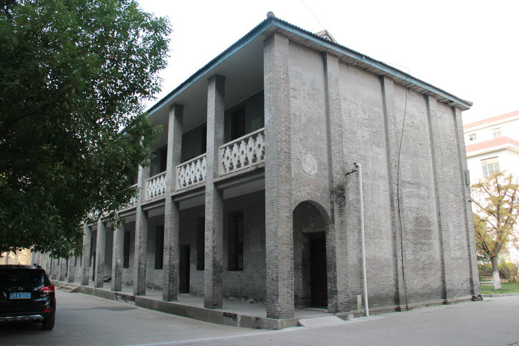 江苏省泰兴中学