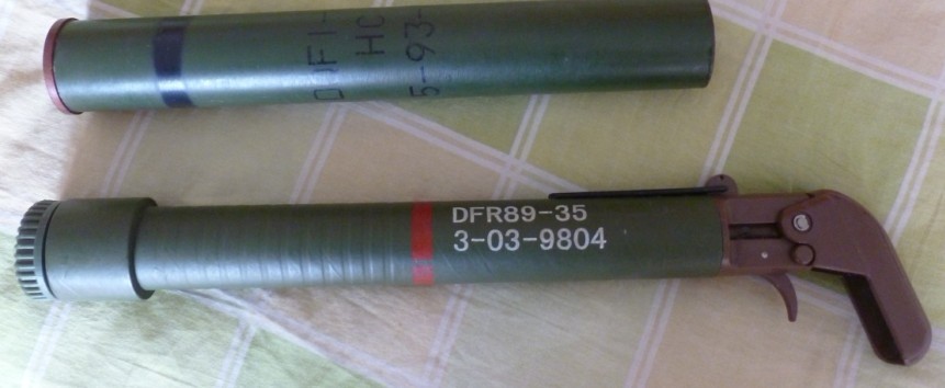 dfr89式35mm单兵燃烧弹