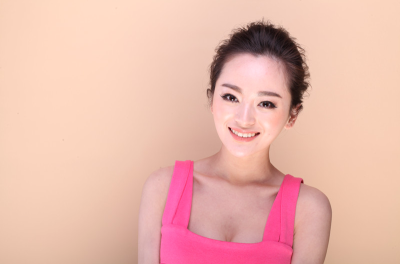  p>李善玉,出生于吉林省,毕业于北京现代音乐学院,中国内地女演员.